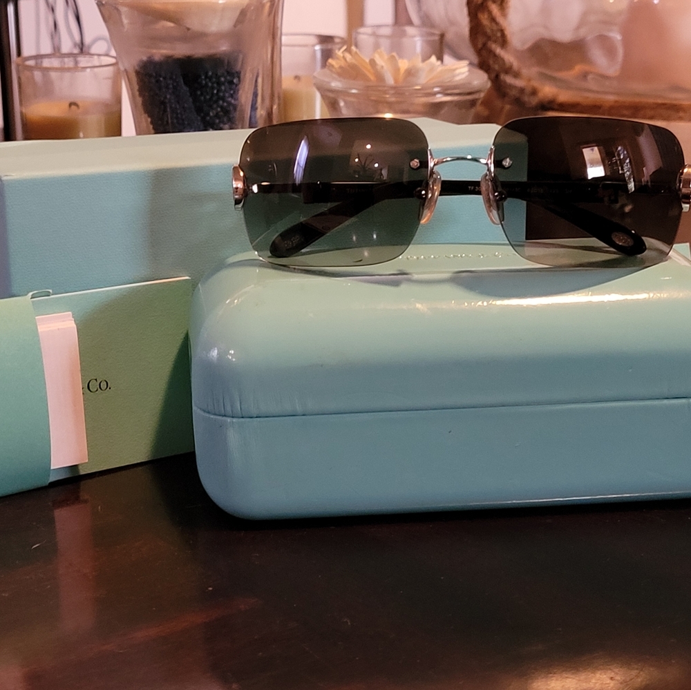 **AUTHENTIC** Tiffany & Co. Crystal Key Sunglasses
